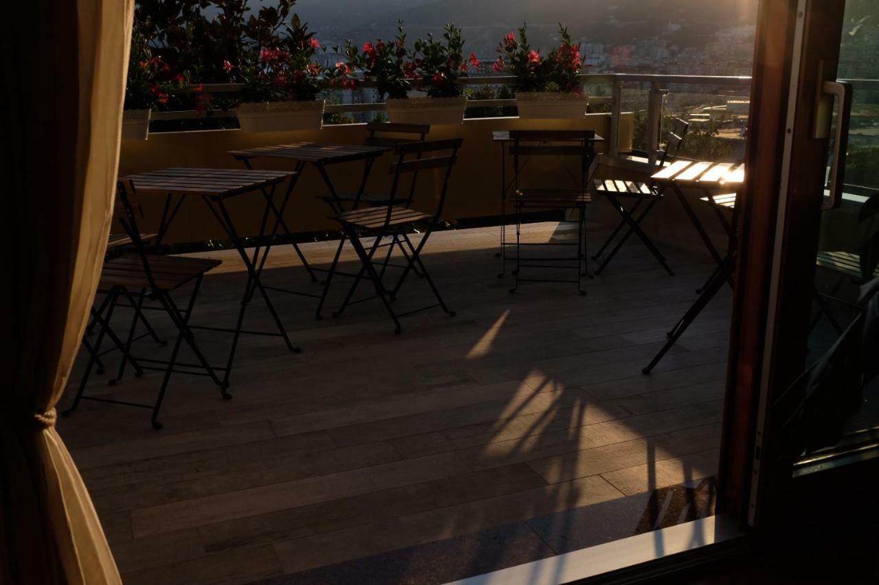 Suite Inn Σαλέρνο Εξωτερικό φωτογραφία